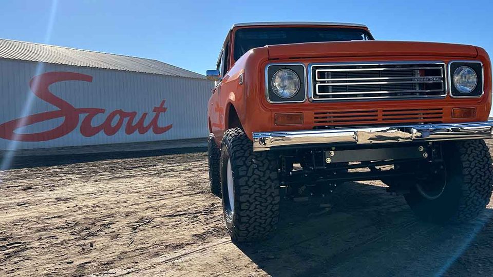Scout Motors apre il cantiere statunitense dove costruirà i suoi pick-up off-road completamente elettrici.