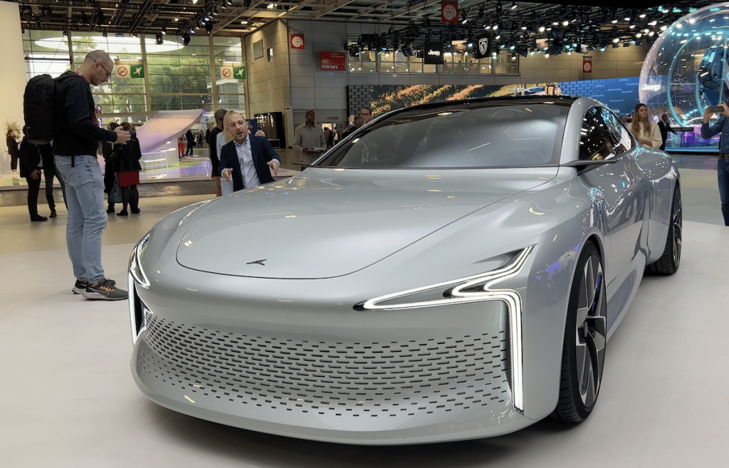 Hopium: Incerto il futuro della limousine ad idrogeno | Elettronauti.it