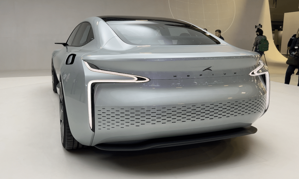 Hopium: Incerto il futuro della limousine ad idrogeno | Elettronauti.it