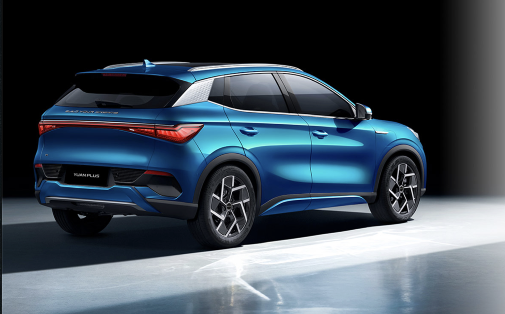 BYD Yuan UP EV trapela prima del debutto ufficiale - un altro nuovo concorrente di Tesla? | Elettronauti.it