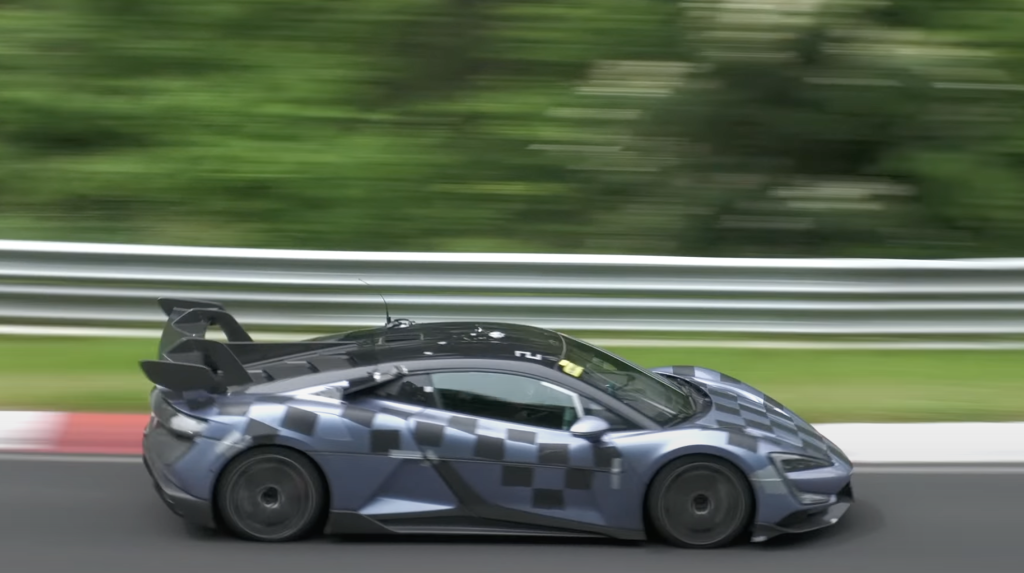 Avvistata al Nurburgring l'auto sportiva elettrica da 1.200 CV di BYD | Elettronauti.it