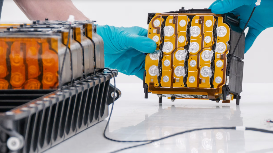 VarEVolt di RML Group: la batteria EV che si ricarica in soli 18 secondi