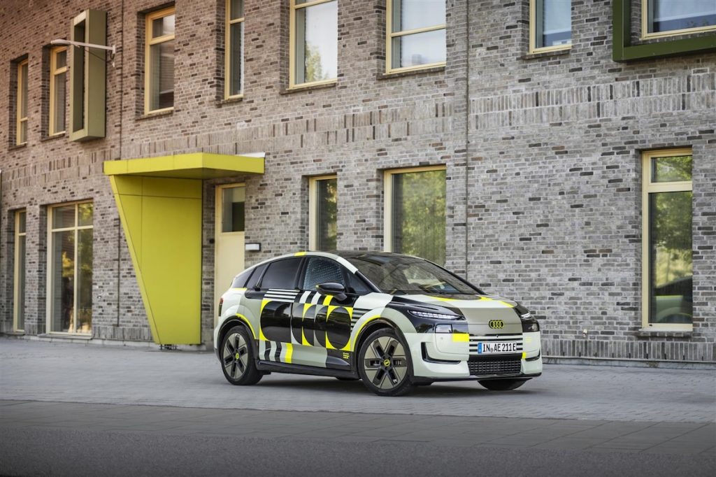 Audi A2 e-tron: consumi record e ricarica bidirezionale | Elettronauti.it