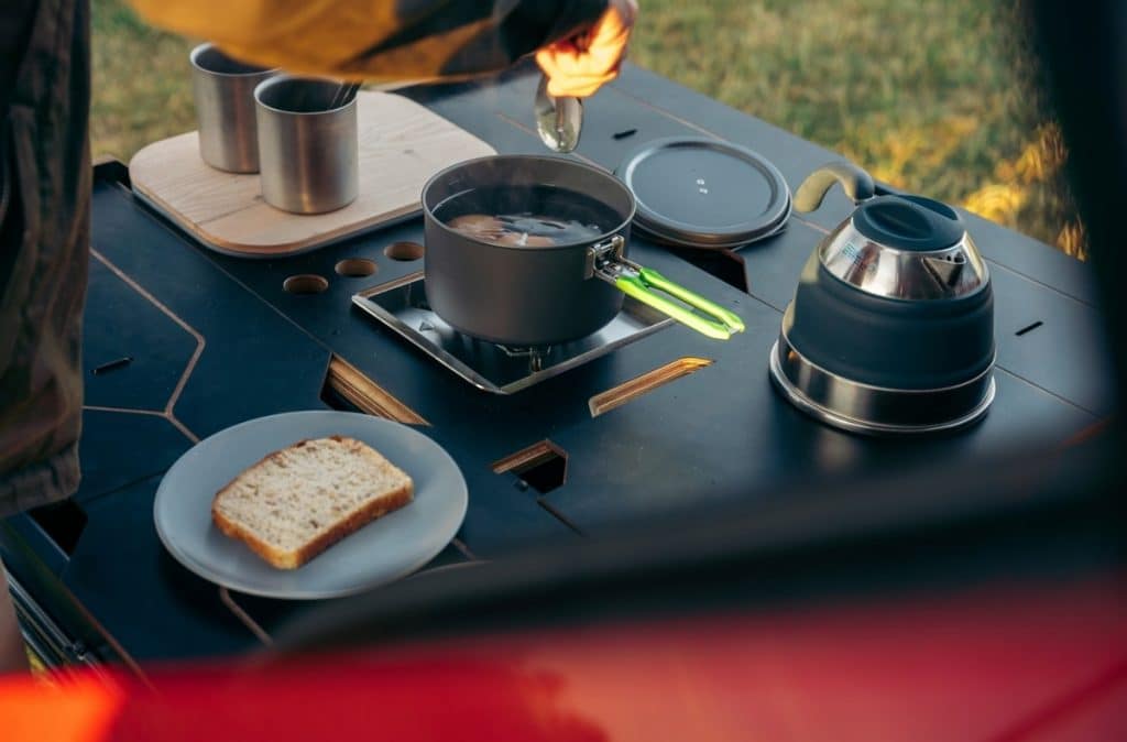 Skoda Enyaq Camper Piano cucina