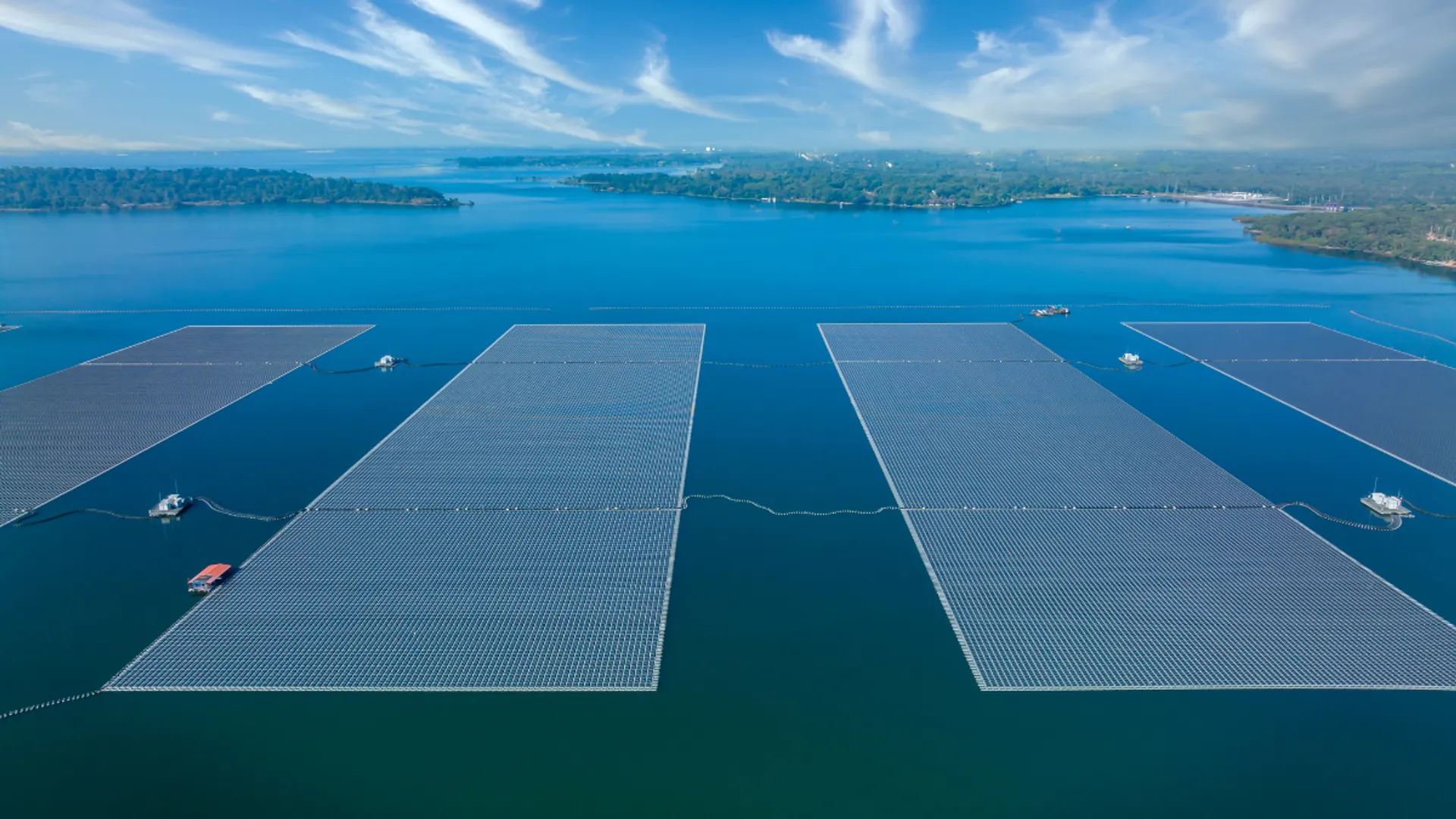 Solare galleggiante sull'equatore uguale energia infinita?