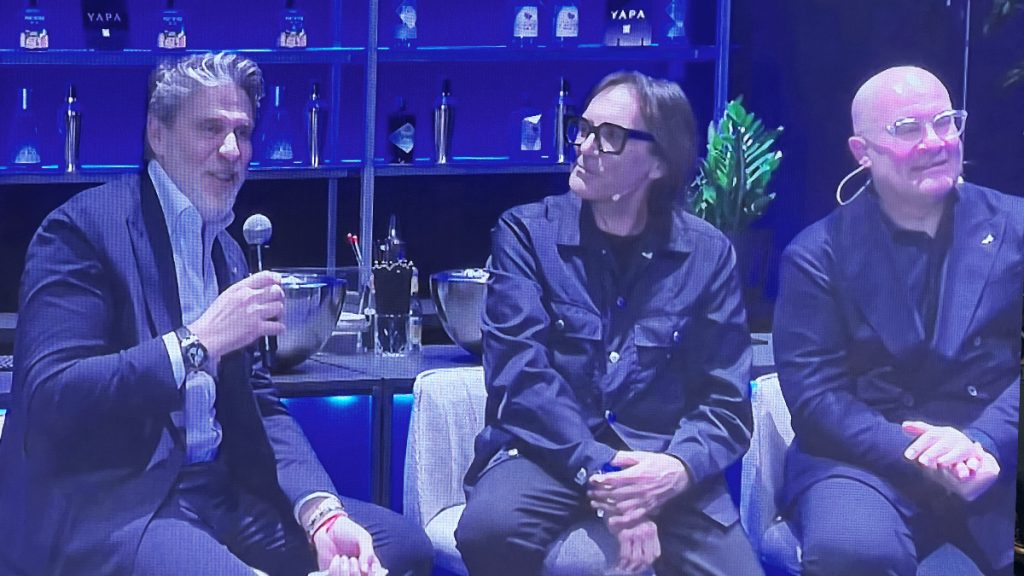 Inaugurato a Milano l'Atelier A290 Alpine Lounge | Elettronauti.it