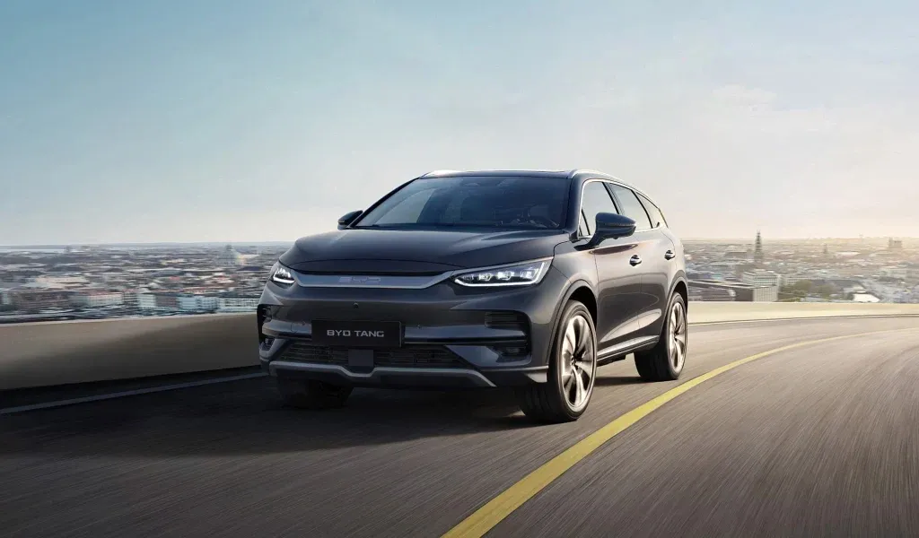 BYD Tang frontale | Elettronauti.it