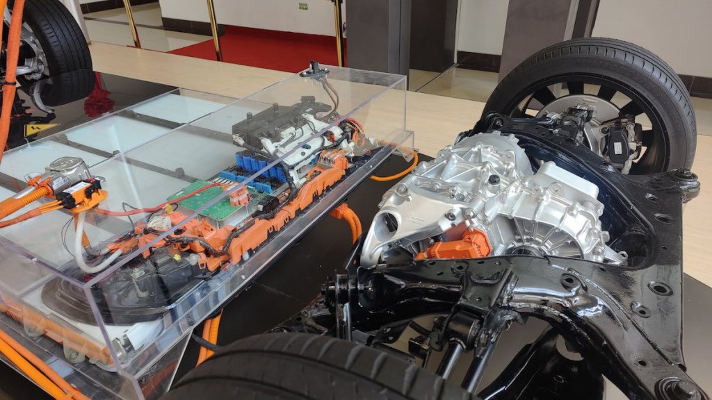 Tesla ha scomposto un Modello Y per aiutare gli studenti a conoscere la progettazione e la produzione di veicoli elettrici | Elettronauti.it