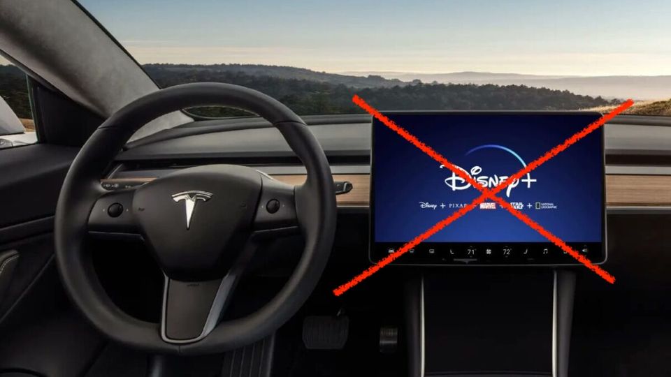Tesla rimuove Disney+