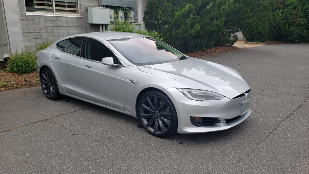 Tesla Model S Grigia | Elettronauti.it