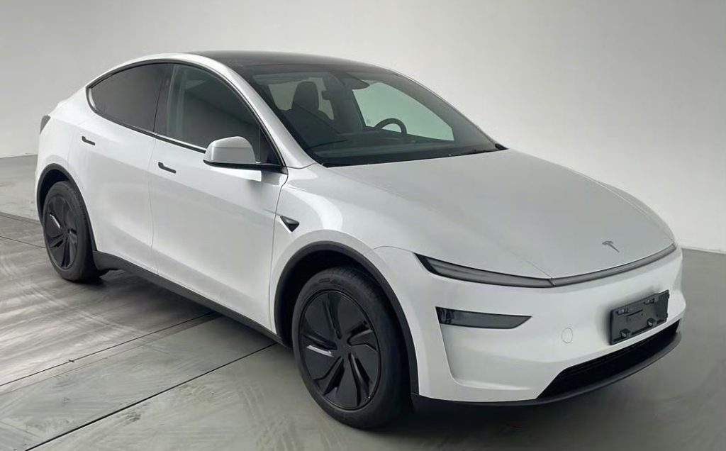 Tesla Model Y 2025 frontale | Elettronauti.it