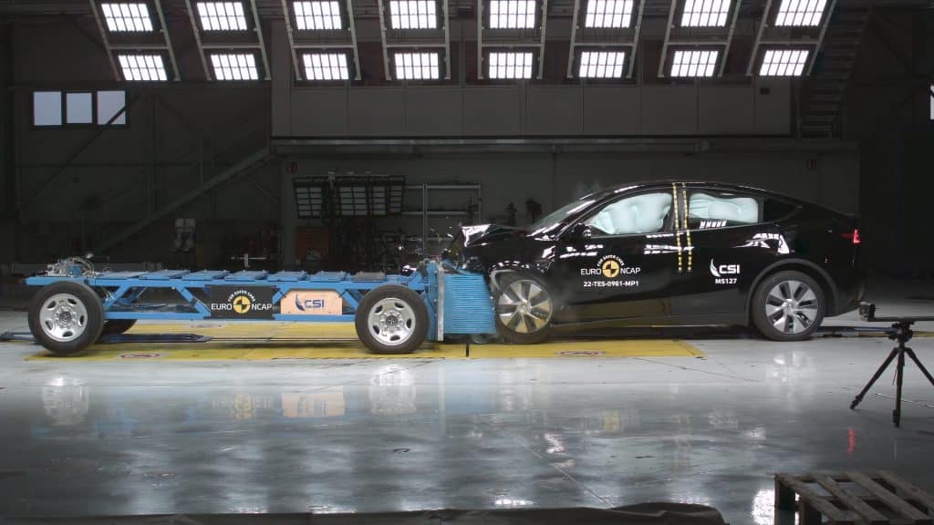 Tesla Model Y Crash Test Laterale | Elettronauti.it