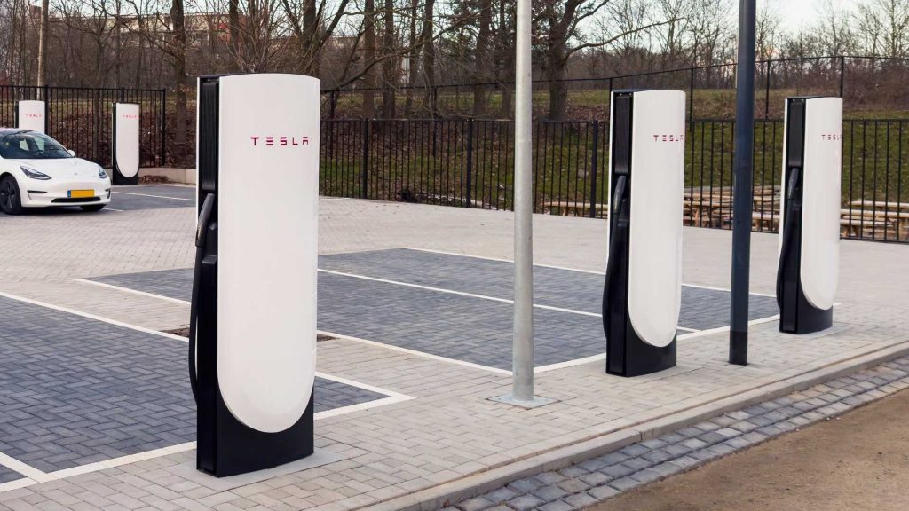Tesla Supercharger – Le tariffe di ricarica aggiornate | Elettronauti.it