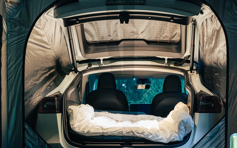 Il campeggio nella Tesla Model Y questa estate! | Elettronauti.it