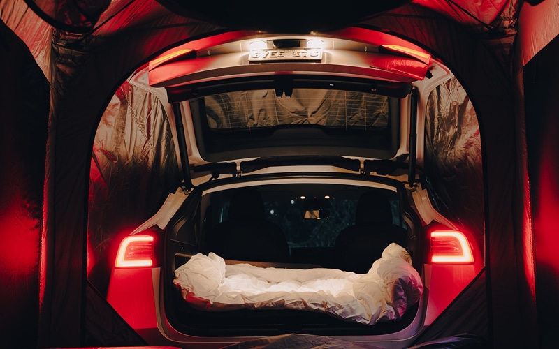 Il campeggio nella Tesla Model Y questa estate! | Elettronauti.it