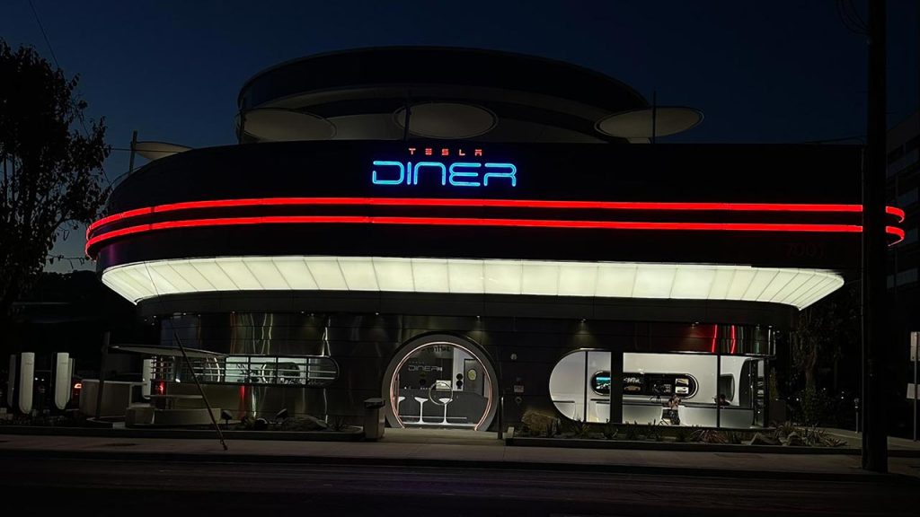 Tesla diner | Elettronauti.it