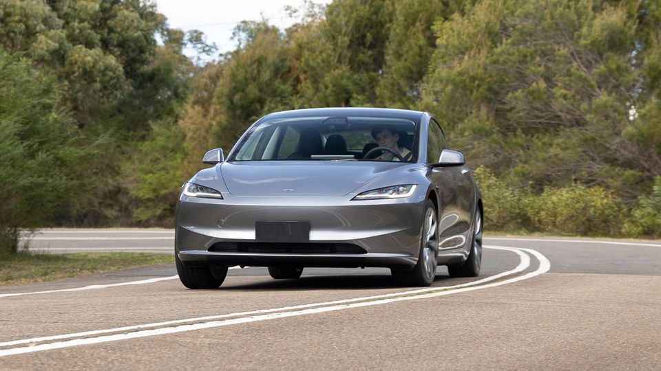 Tesla Model 3 con incentivi: prezzo possibile da 25.000 €