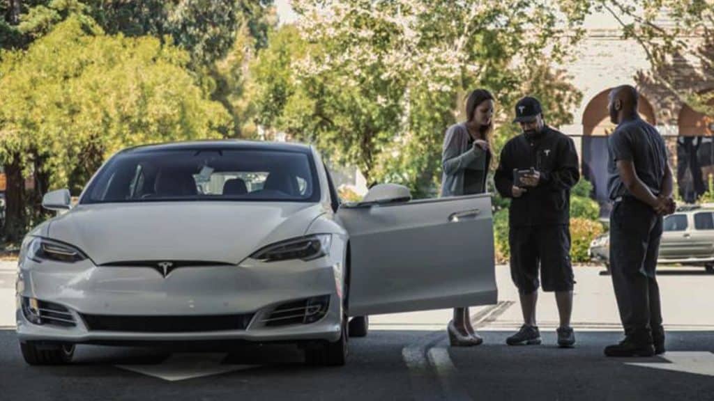 Hub di prova remoti: Tesla trova nuovi modi per portare i conducenti al volante di un veicolo elettrico| Elettronauti.it