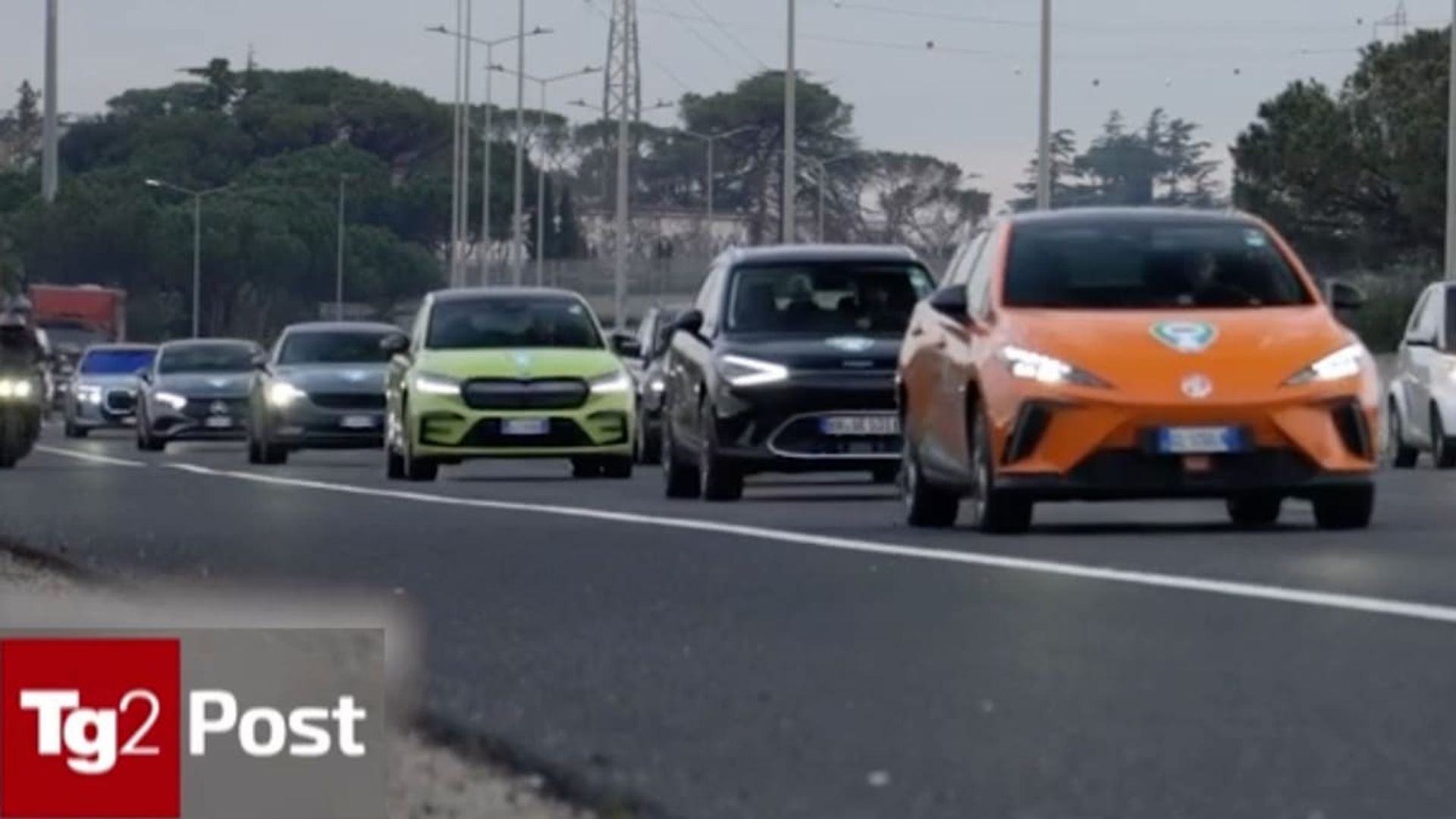 TG2 Post - Auto elettrica e suoi limiti- Tra disinformazione e retorica
