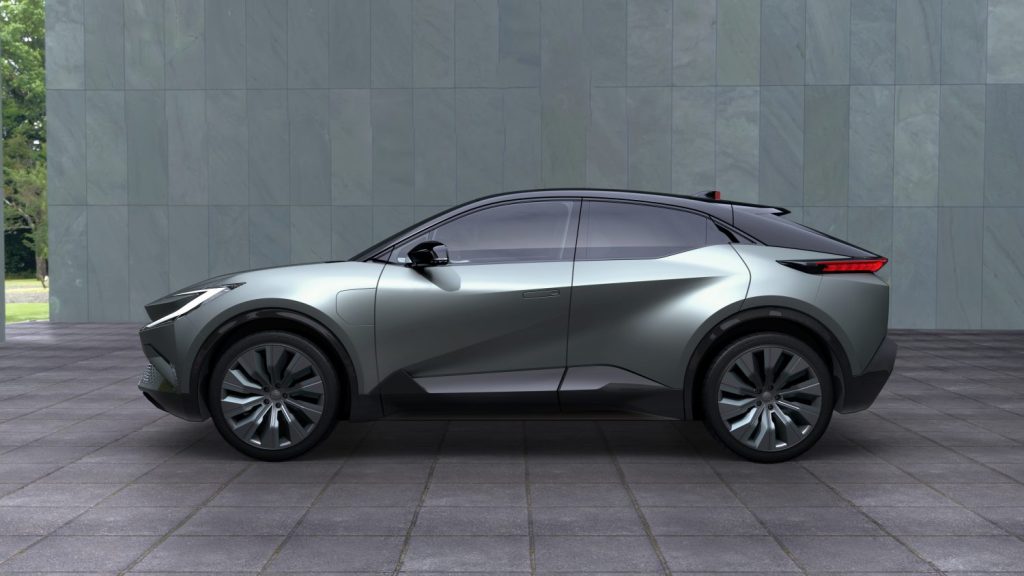 Toyota mostra un nuovo SUV elettrico compatto | Elettronauti.it
