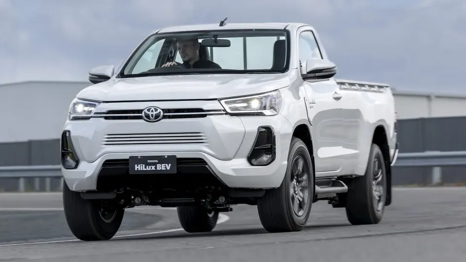 Toyota Hilux: l'arrivo della versione elettrica non è vicina