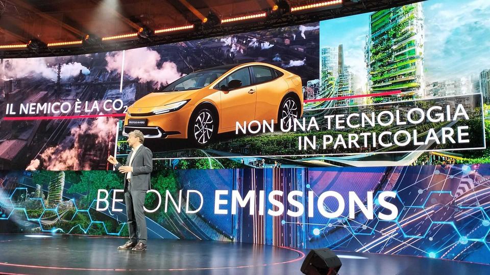 Toyota lets go beyond
