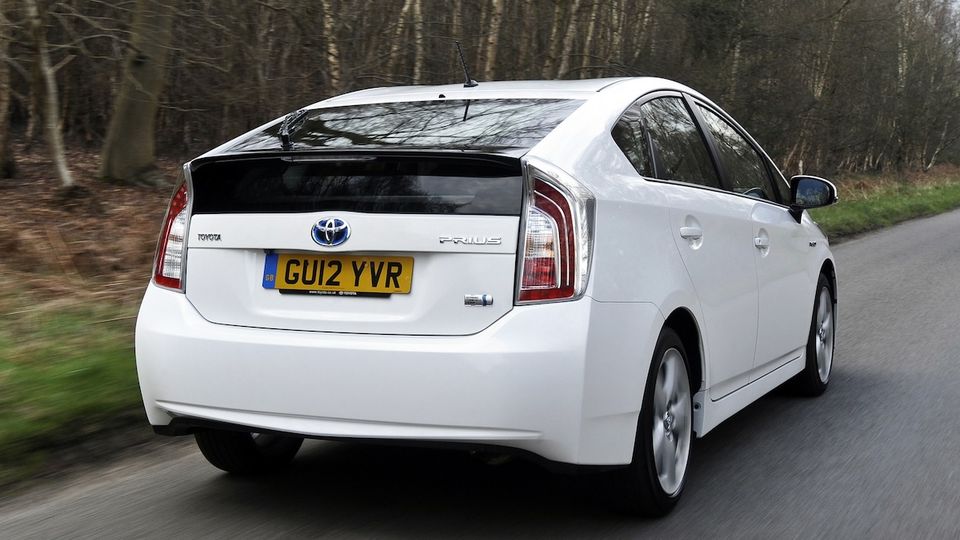 Gli ibridi plug-in di Toyota emettono quattro volte più CO2 di quanto affermato dall'azienda
