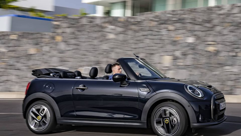 Una nuova Mini Cooper SE Cabrio è in arrivo?