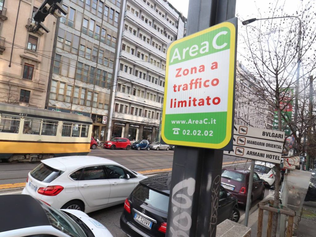 Usate i mezzi pubblici per non inquinare... dicevano... | Elettronauti.it