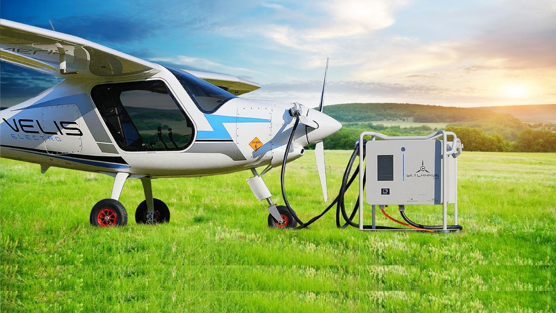 "Questa cosa è incredibile:" L'aereo elettrico Pipistrel Velis Electro in uso per l'addestramento dei piloti!