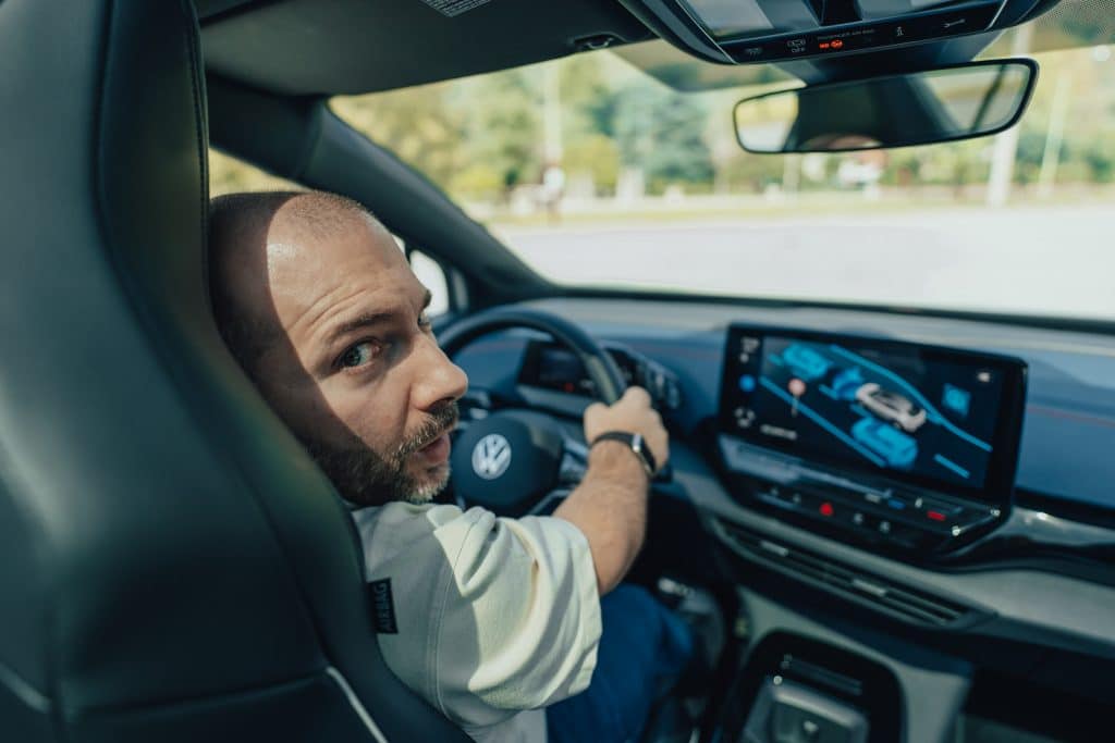 Gli interni di Volkswagen ID.4 GTX | elettronauti.it