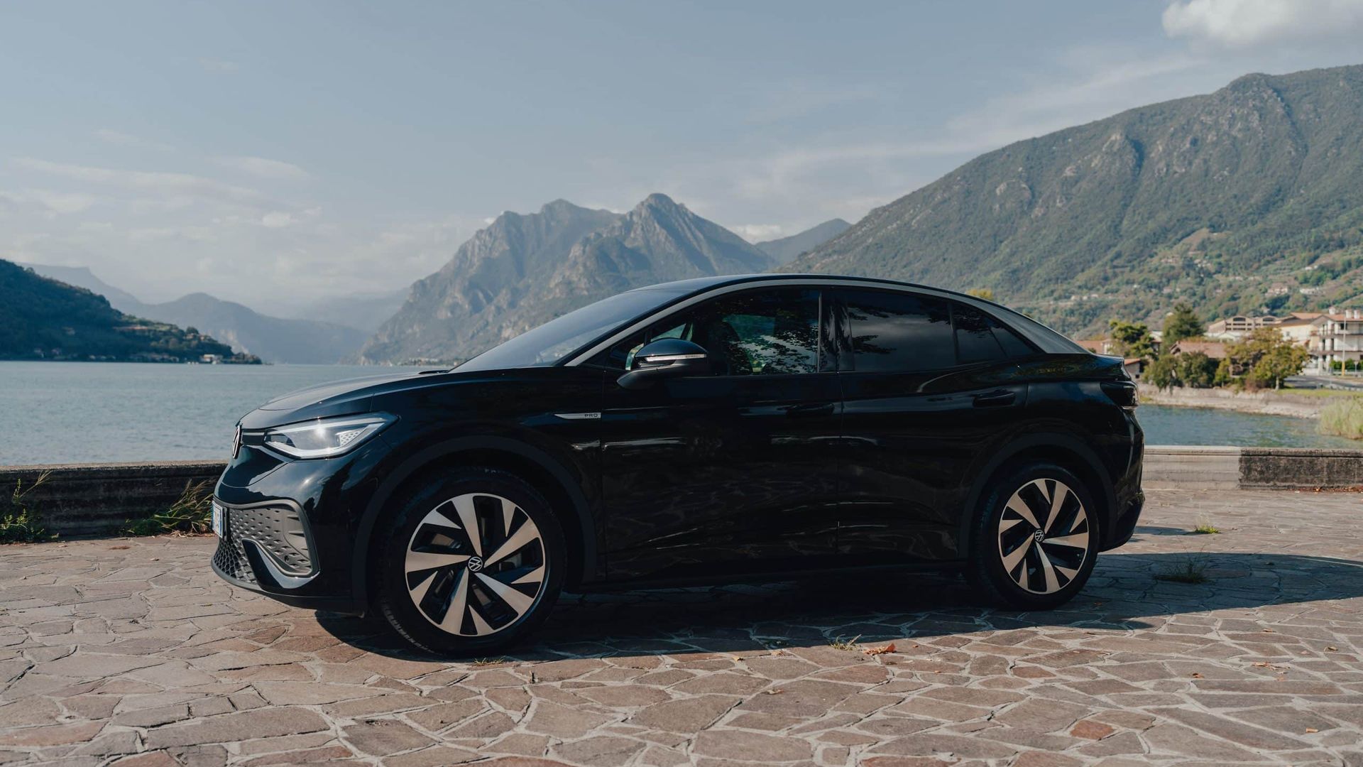 Volkswagen iD.5 Nera Laterale