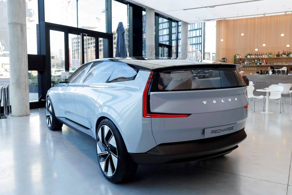 Volvo Concept Recharge esterni | Elettronauti.it