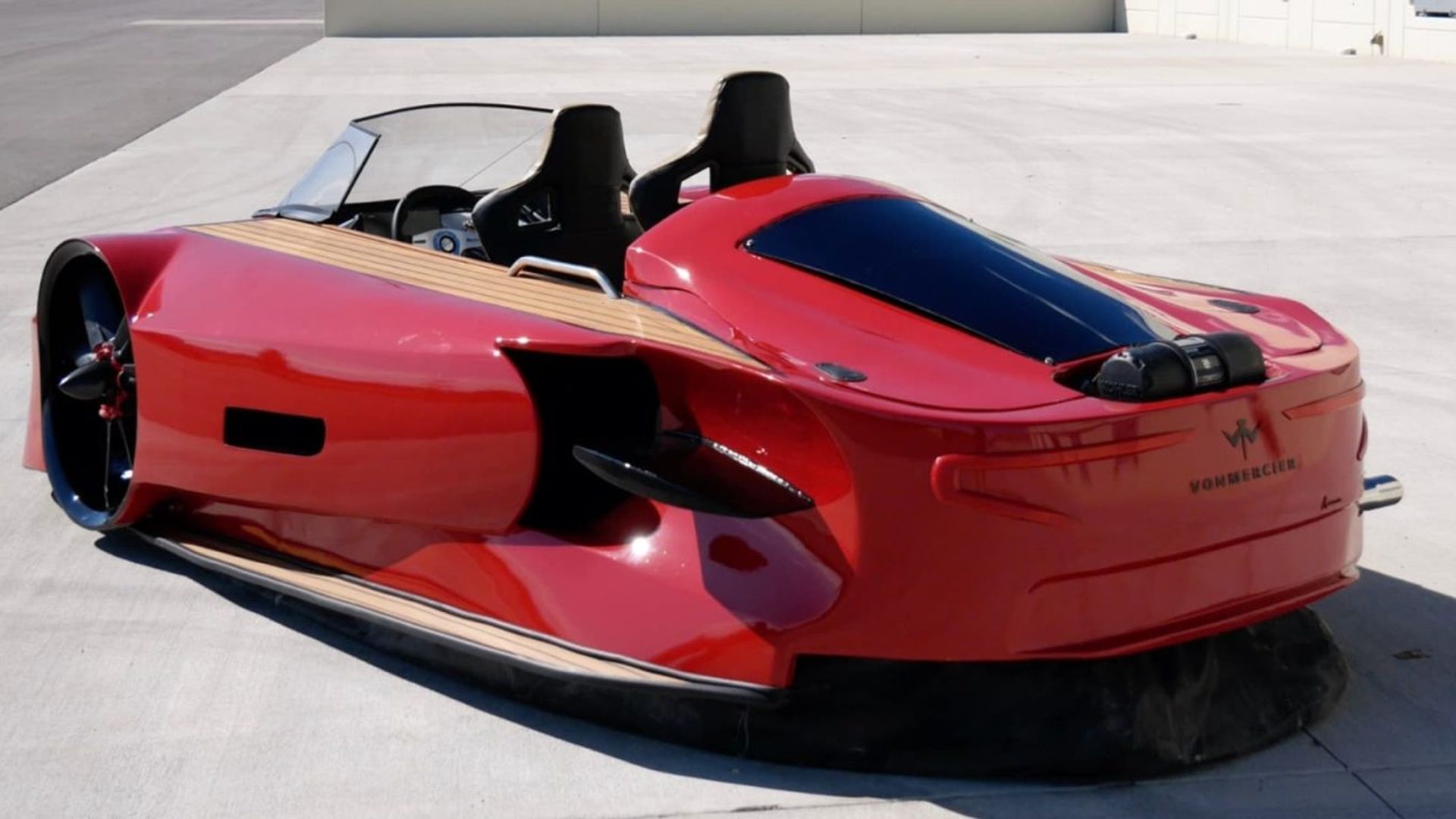 Vonmercier è l'hovercraft elettrico sportivo