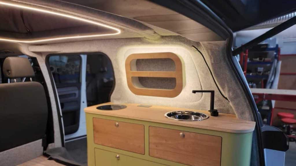 VW ID. Buzz - prima conversione in Camper | Elettronauti.it