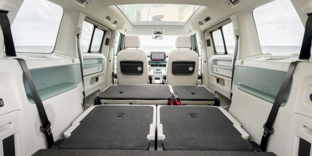 Volkswagen vuole raddoppiare la produzione di ID.Buzz, il furgone elettrico a tre file che arriva negli Stati Uniti | Elettronauti.it