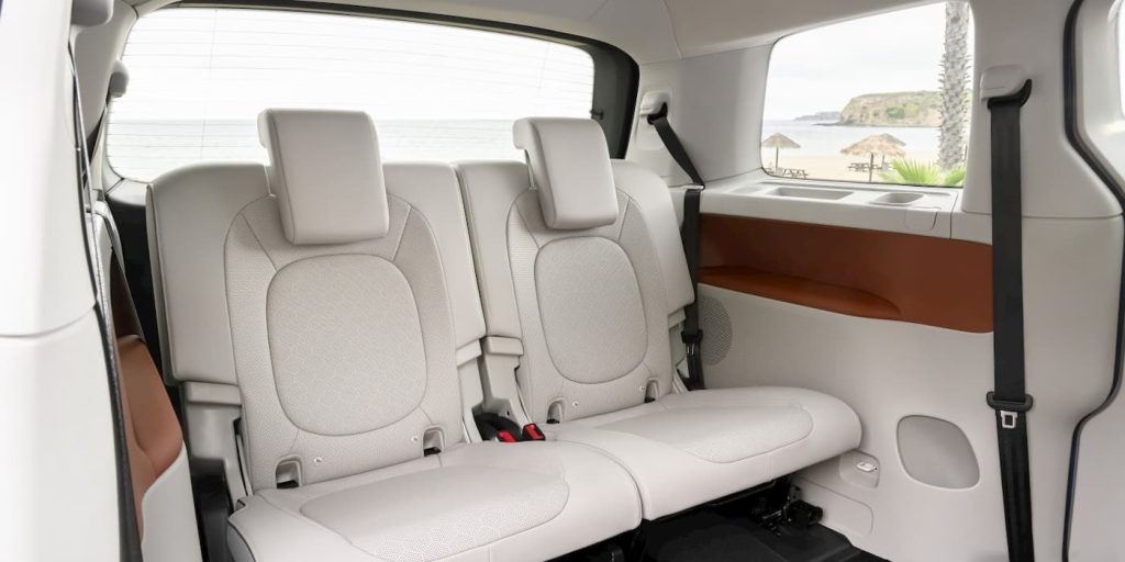 Volkswagen vuole raddoppiare la produzione di ID.Buzz, il furgone elettrico a tre file che arriva negli Stati Uniti | Elettronauti.it