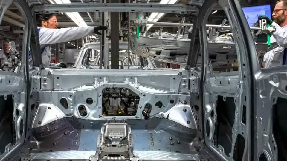 Volkswagen ristruttura