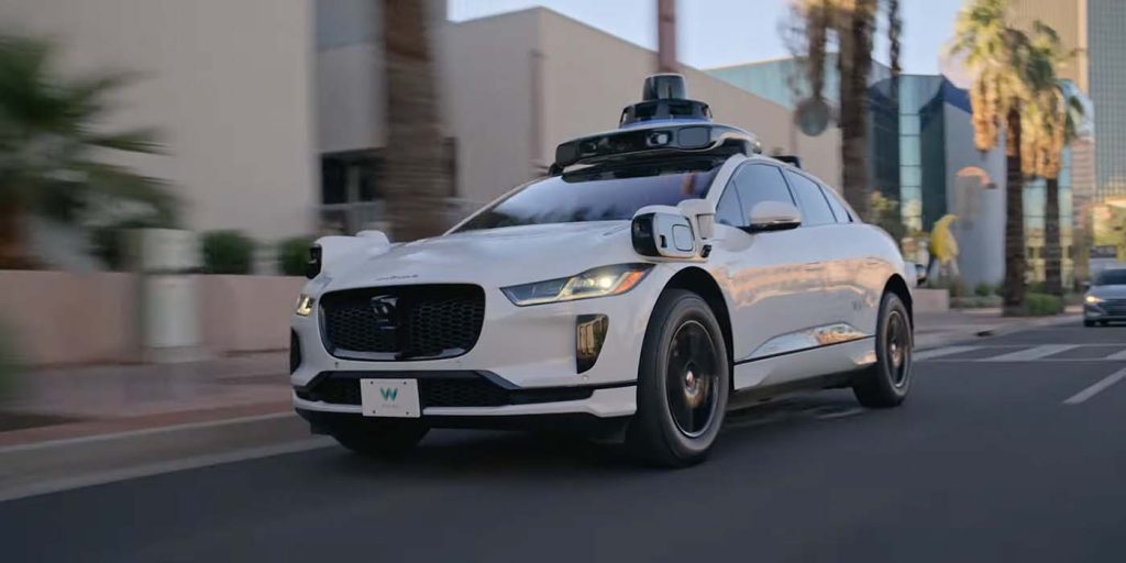 A Waymo 5,6 miliardi di dollari per espandere i robotaxi in nuove città nel 2025 | Elettronauti.it