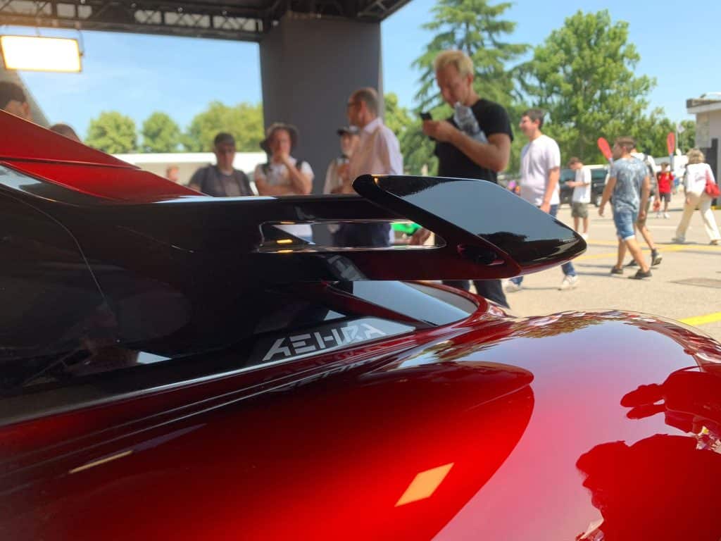La start-up Italiana AEHRA presenta la sua hypercar "Sedan" al MIMO 2023 | Elettonauti.it