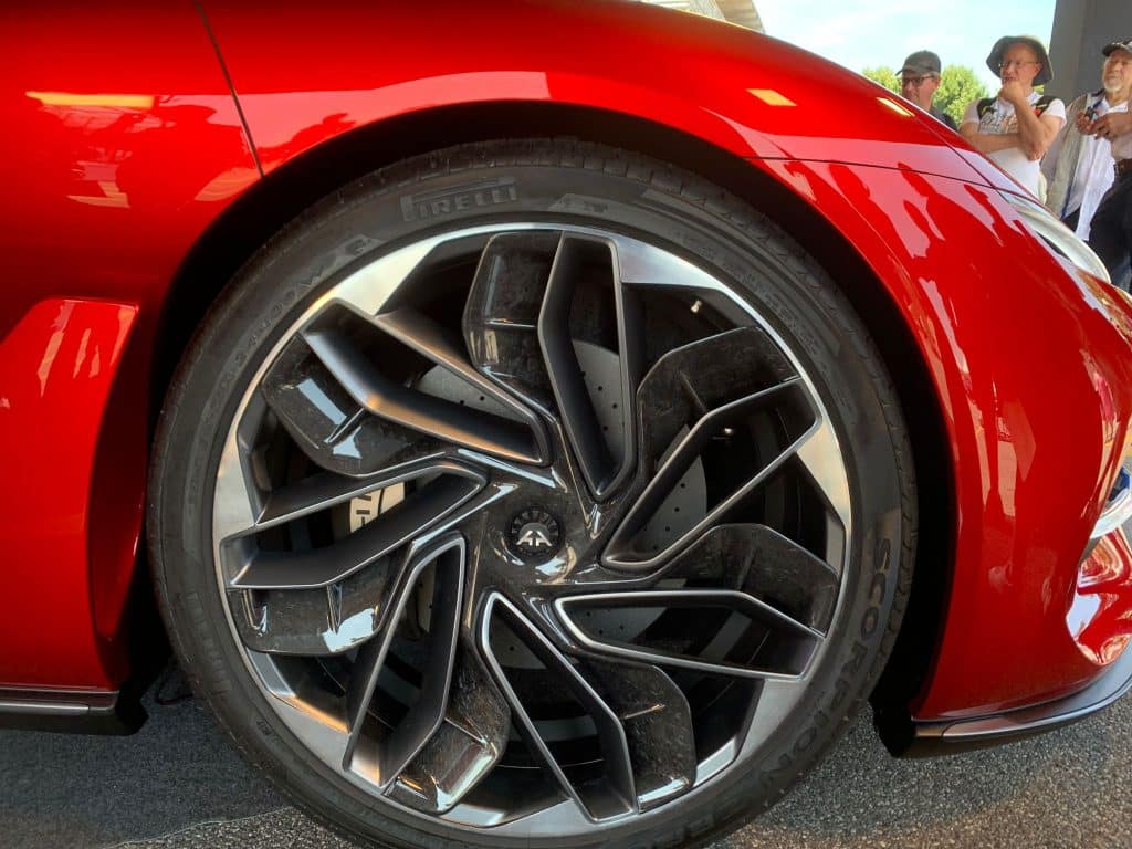 La nuova start-up Italiana AEHRA presenta la sua hypercar "Sedan" al MIMO 2023 | Elettonauti.it