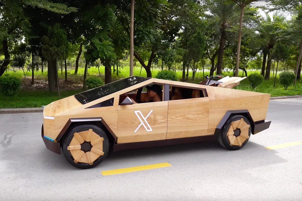 Il Cybertruck superecologico è questo, realizzato in legno. | Elettronauti.it