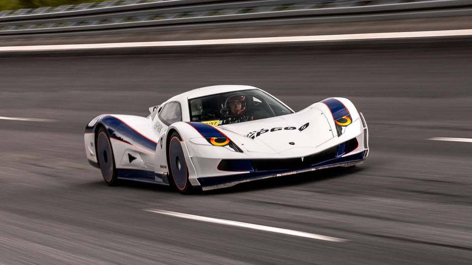 L’ hypercar OWL di Aspark diventa l'EV più veloce del mondo con 438,7 km/h