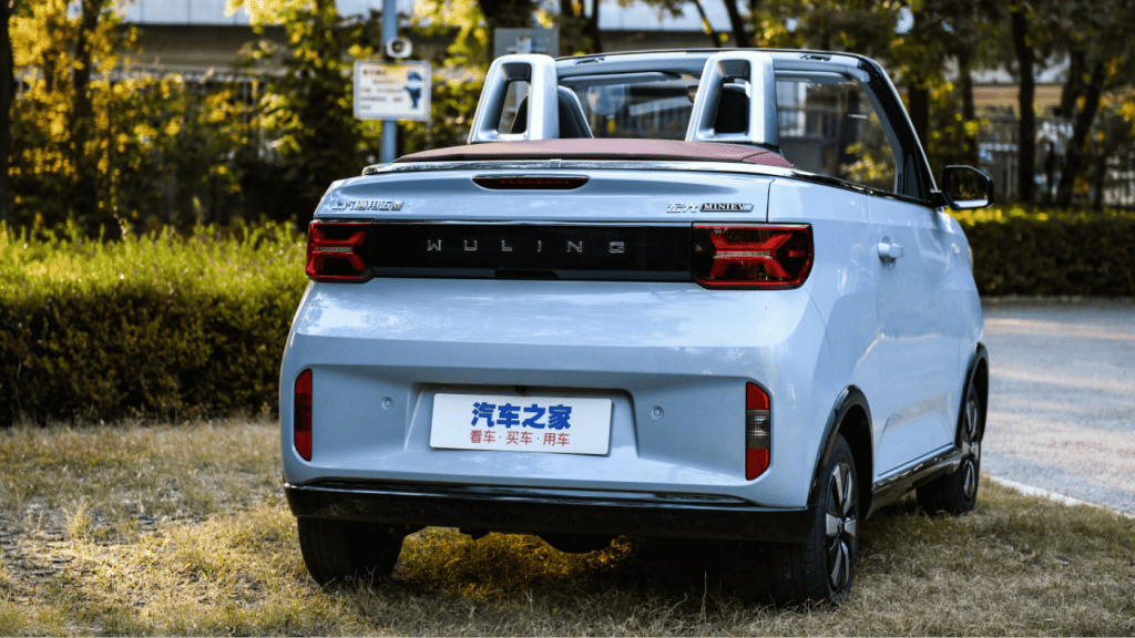 Wuling Hong Guang Mini EV Cabrio posteriore | Elettronauti.it