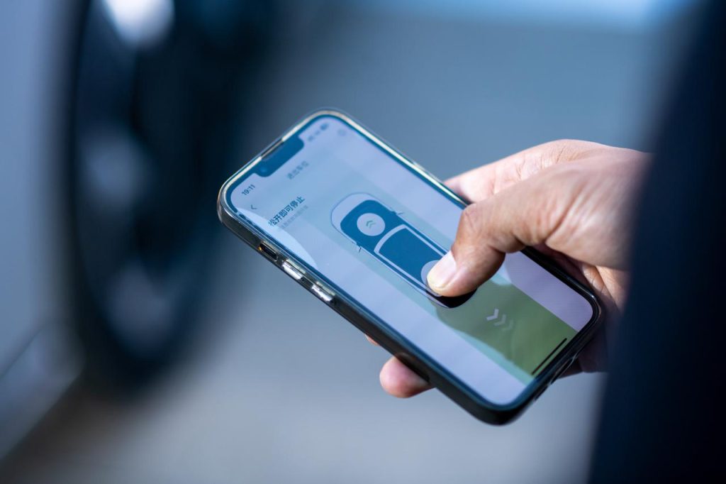 Xpeng: primo sistema operativo per auto basato su AI | Elettronauti.it