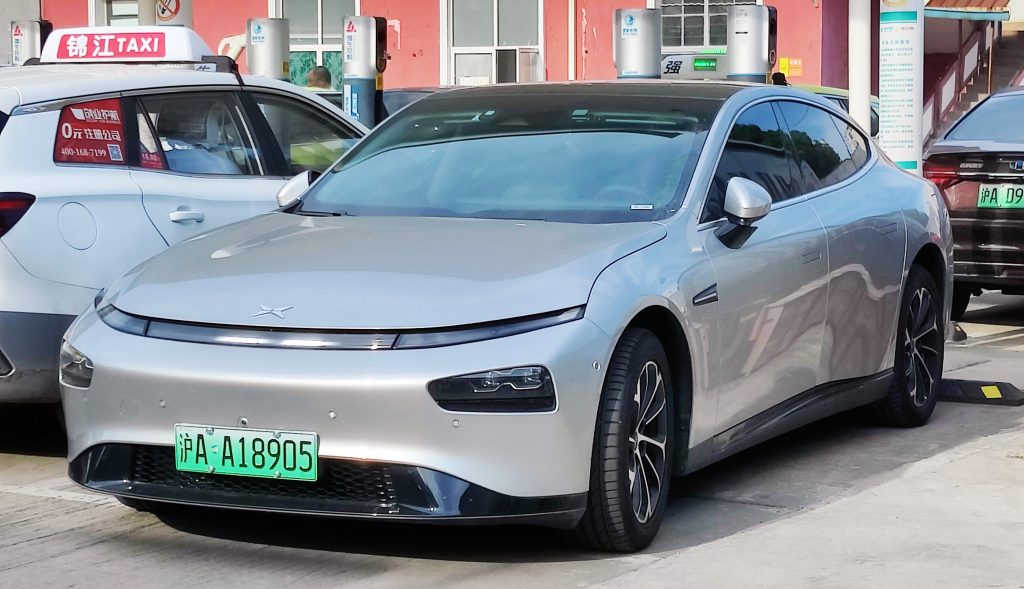 XPeng P7, la berlina coupé super sportiva con le porte ad aperura “a X” | Elettronauti.it