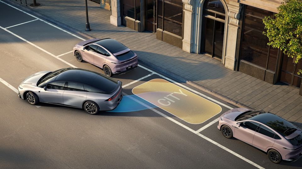 XPENG P7+ debutta in Europa al Motor Show di Bruxelles 2026