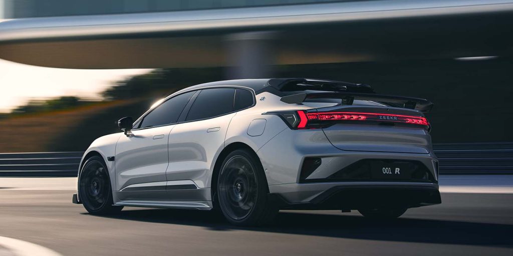 La 001 FR di ZEEKR avrà quattro motori , batterie CATL Qilin e 1.265 CV | Elettronauti.it