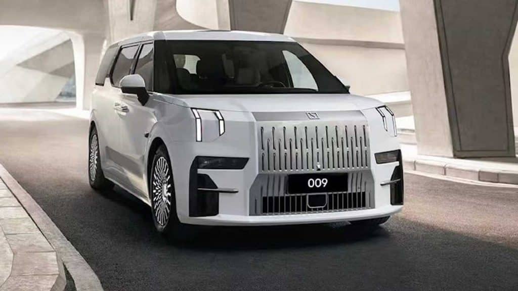 Zeekr 009 - Il minivan elettrico entra in produzione | Elettronauti.it