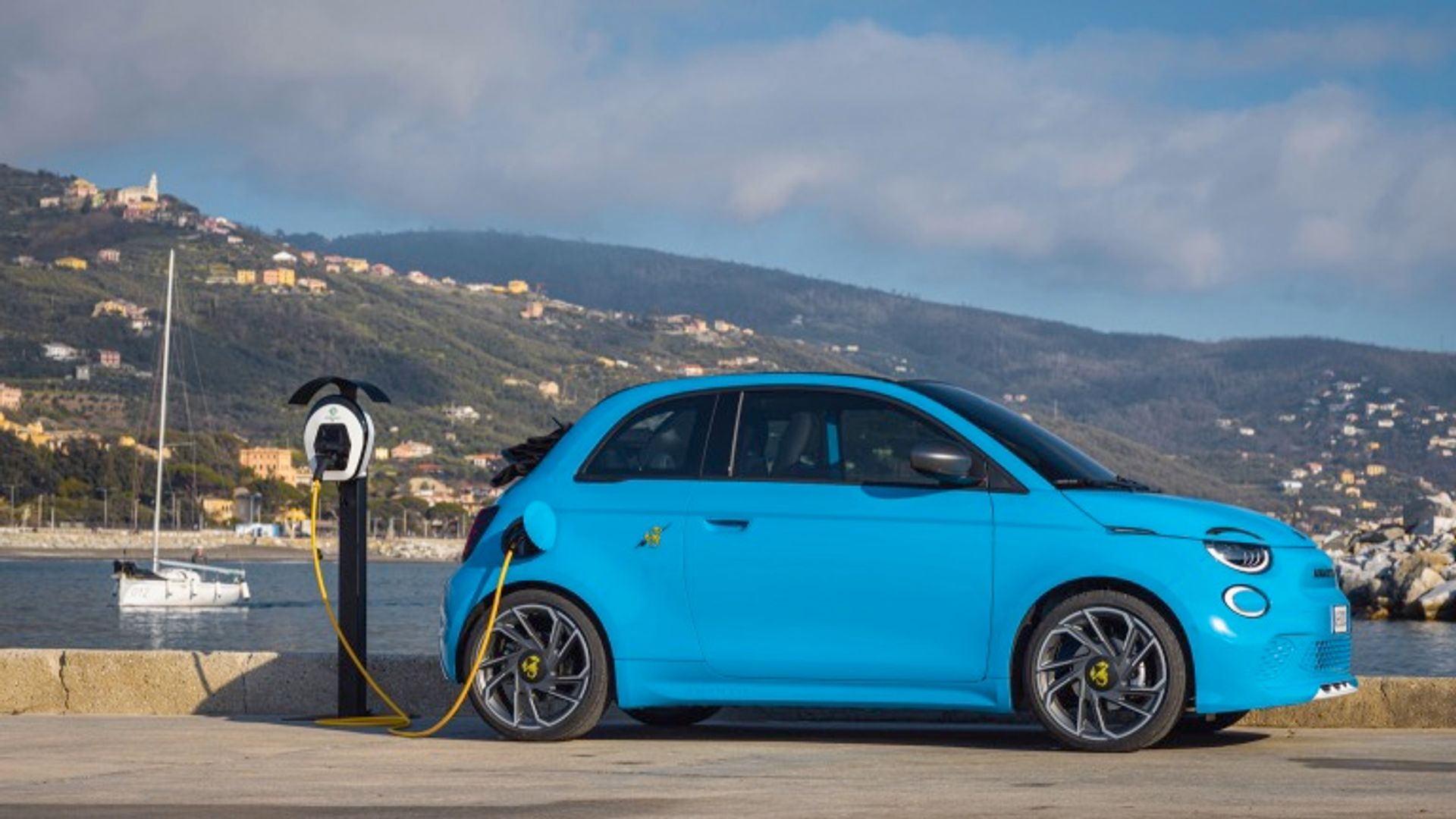 Abarth 500e Convertible